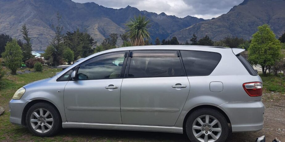 Toyota Ipsum