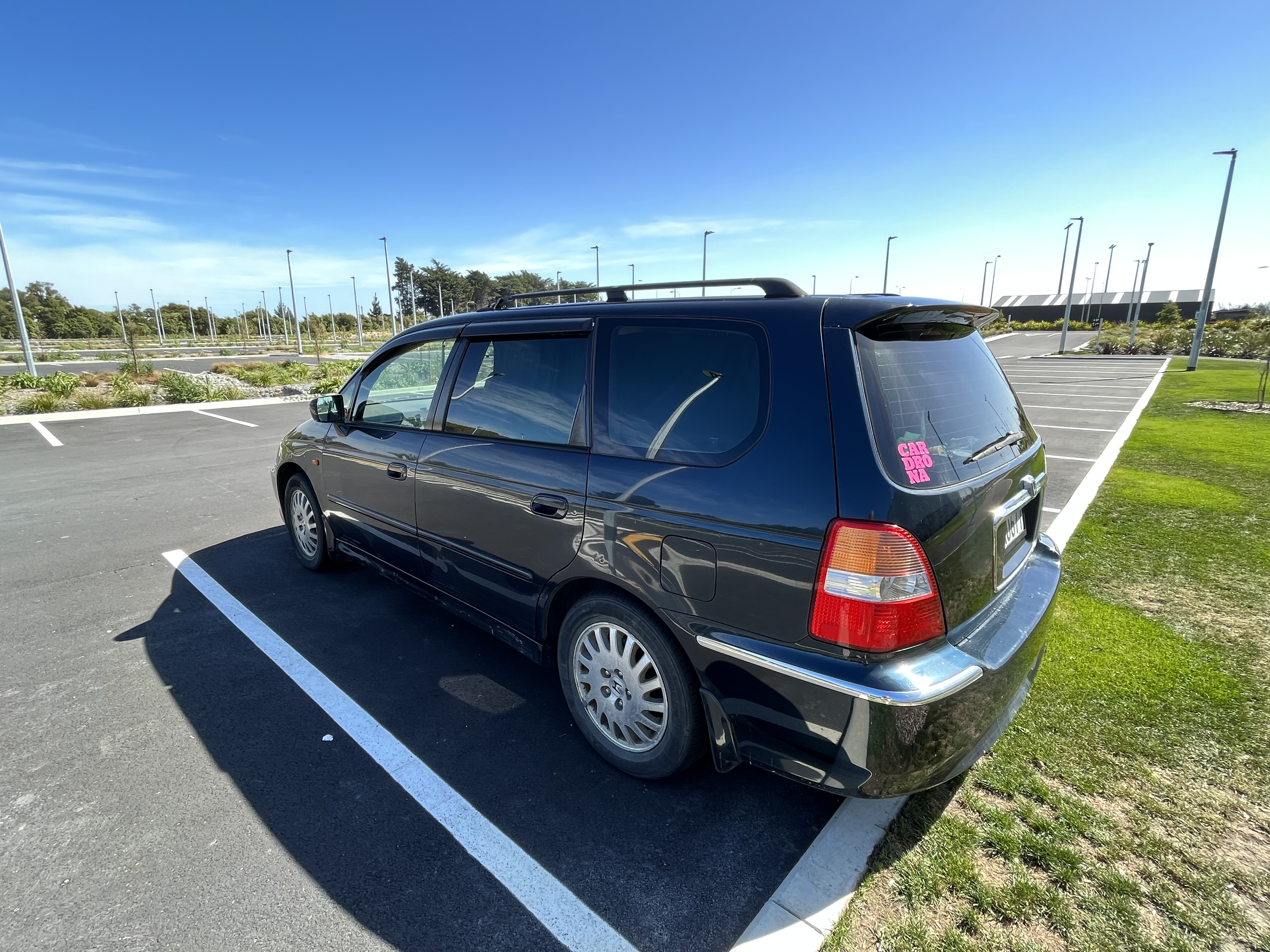 Honda Odyssey 2001 – Self-contained