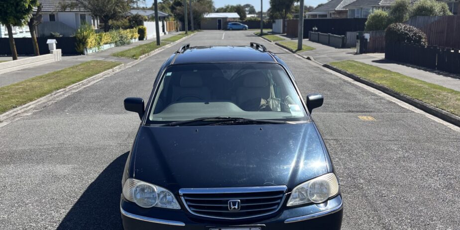 Honda Odyssey 2001 – Self-contained