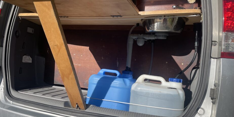Beautiful winterproof campervan – Toyota Noah 2007