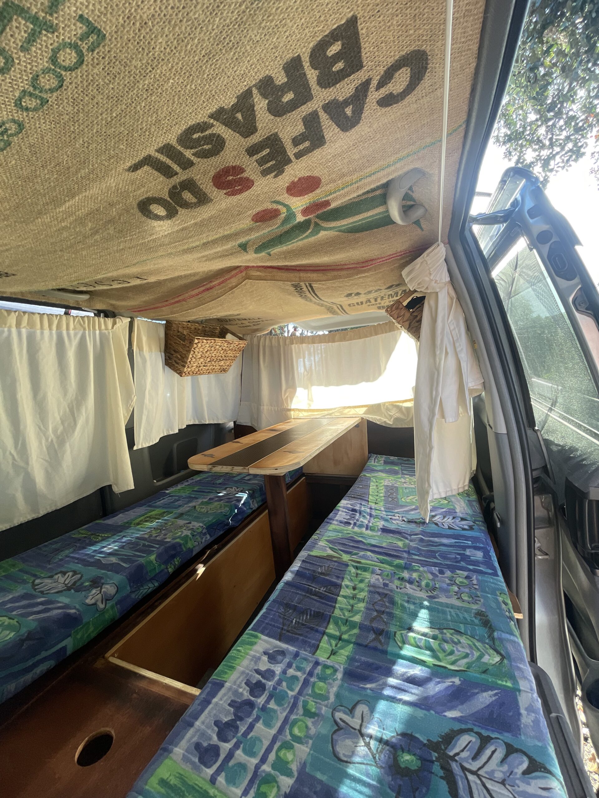 Beautiful winterproof campervan – Toyota Noah 2007