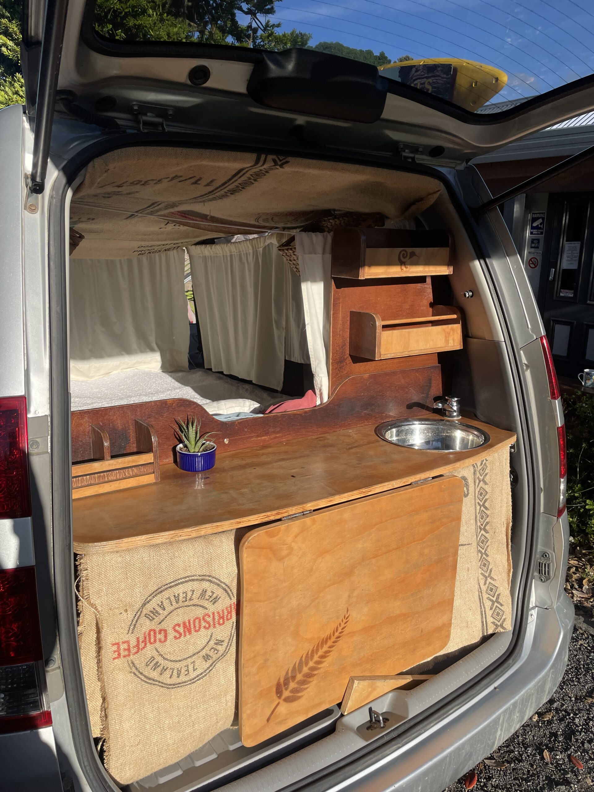 Beautiful winterproof campervan – Toyota Noah 2007