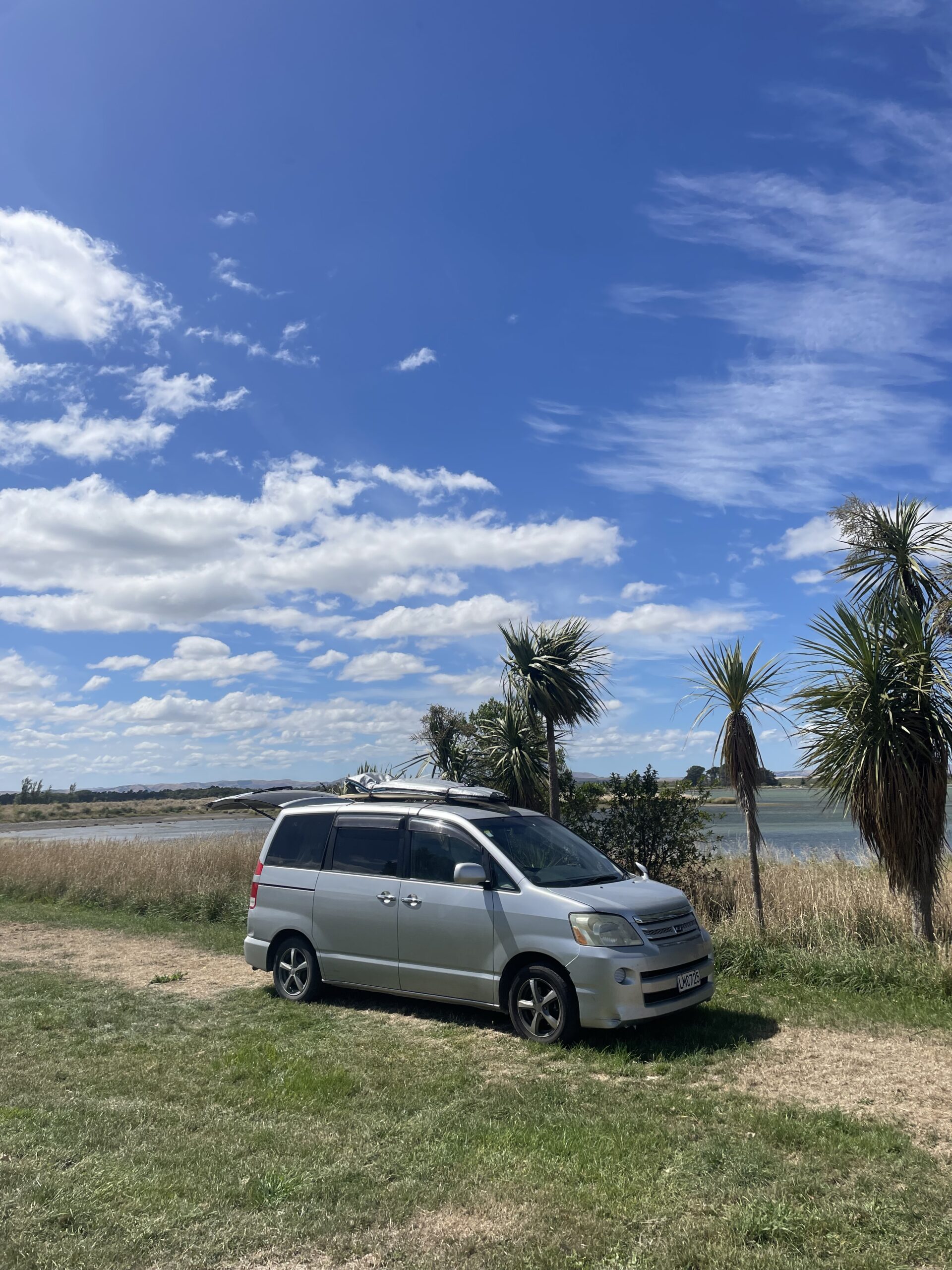 Beautiful winterproof campervan – Toyota Noah 2007