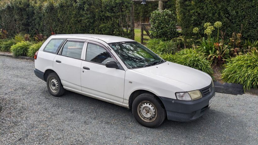 2006 NISSAN AD SELF CONTAINED