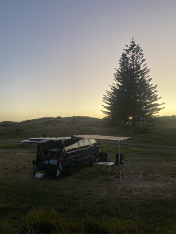 Toyota Hiace LWB full time 4WD