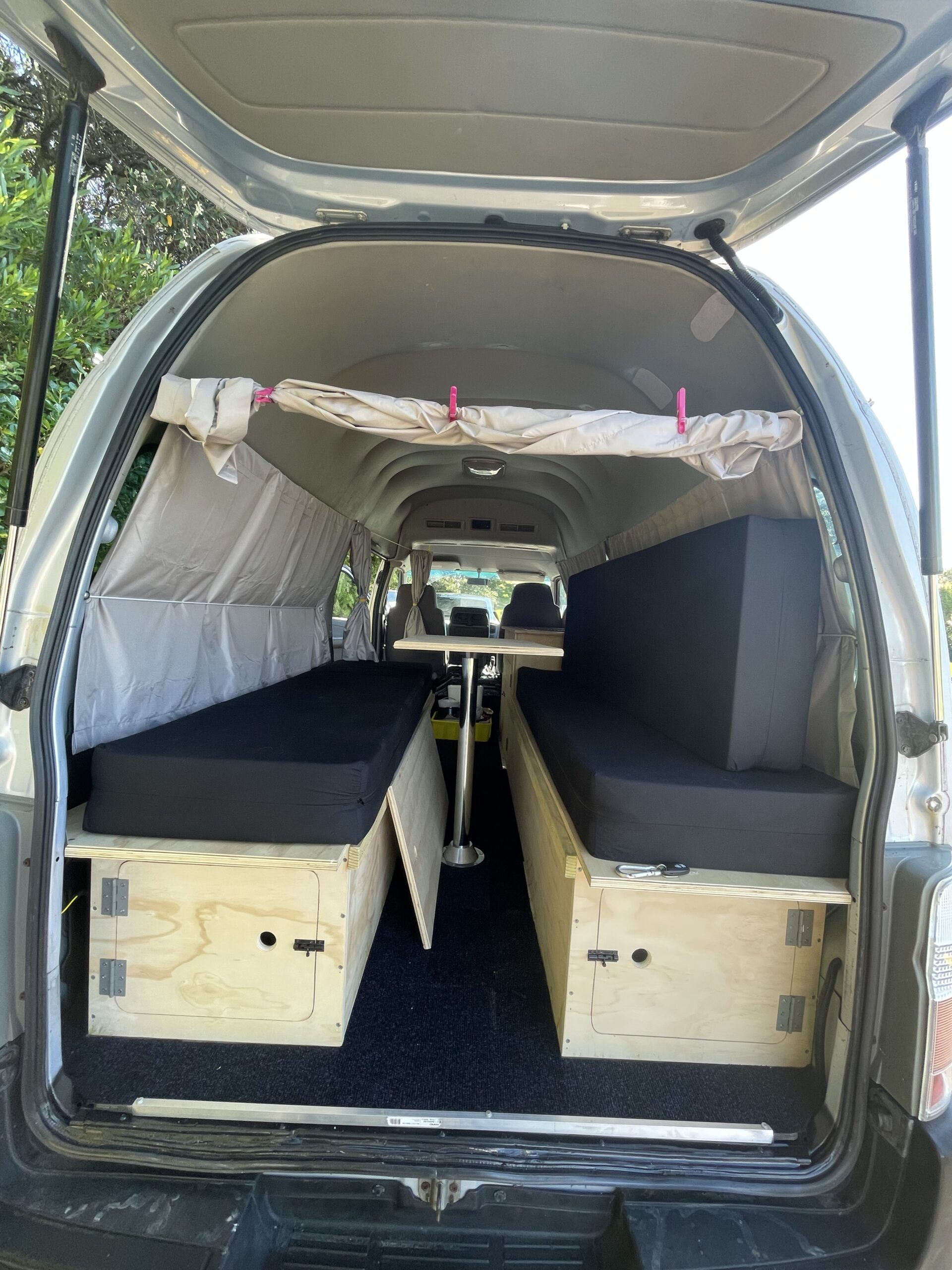Nissan Caravan 2002