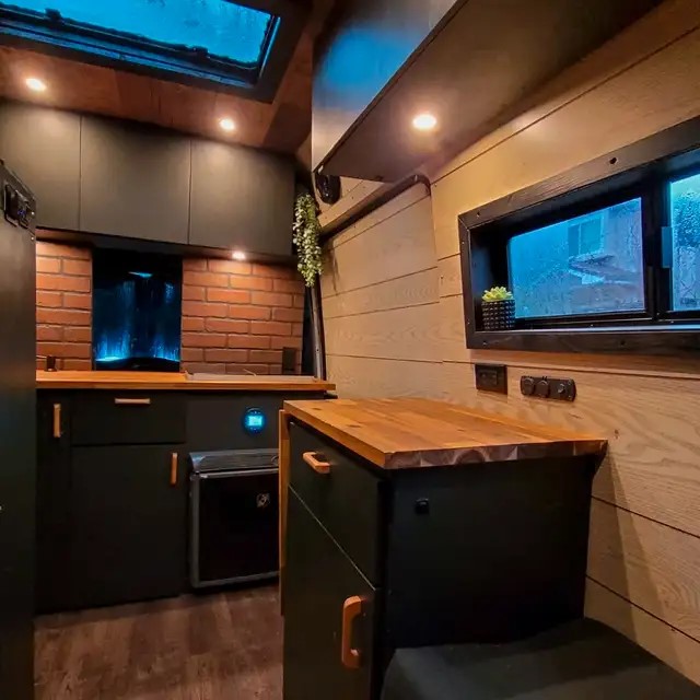 2004 Dodge Sprinter 3500 converted campervan