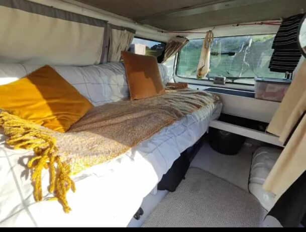 MITSUBISHI L300 CAMPERVAN