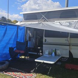 1992 Mazda E2000 Poptop Campervan