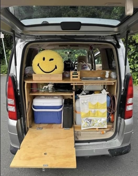 Nissan Serena Campervan