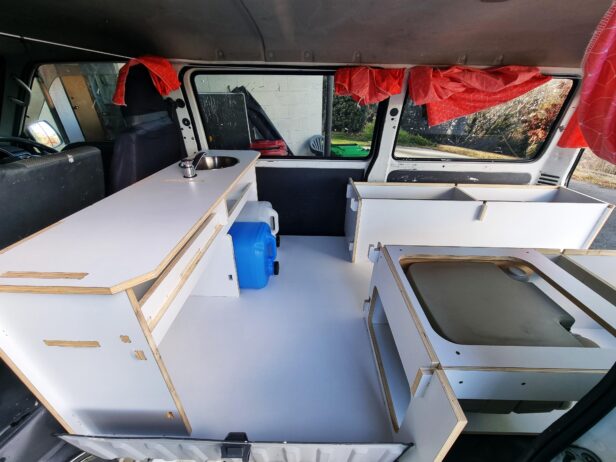 Mazda Bongo 2008 in great mechanical condition