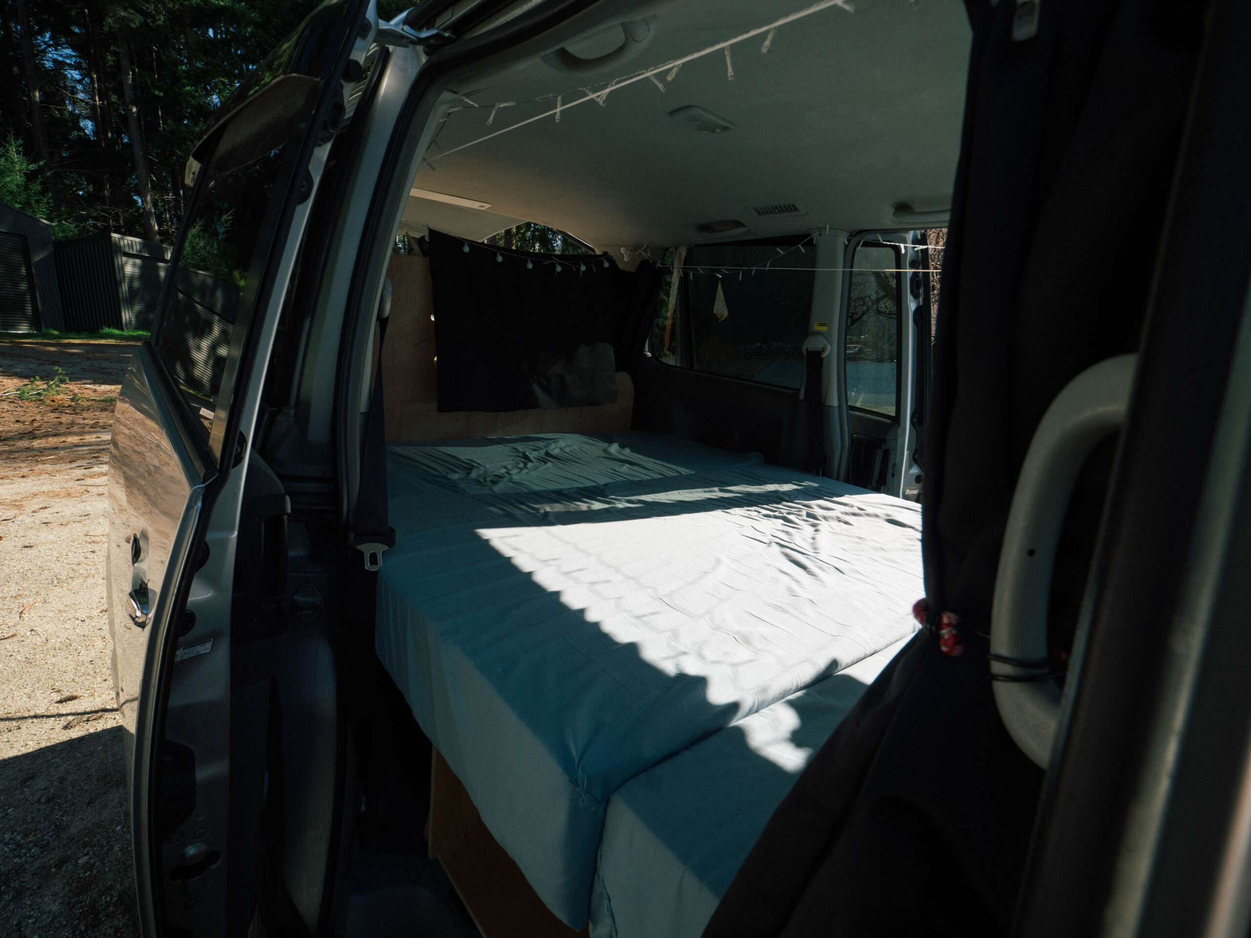 Toyota Noah Self Contained