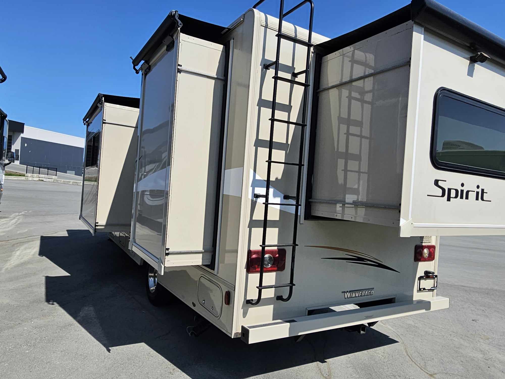2018 Winnebago Spirit 26A