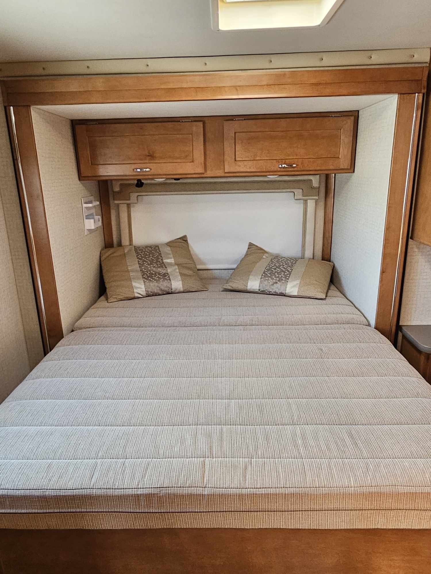 2018 Winnebago Spirit 26A