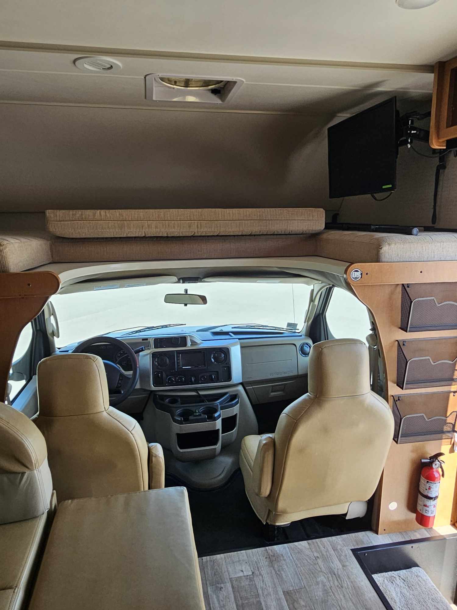 2018 Winnebago Spirit 26A