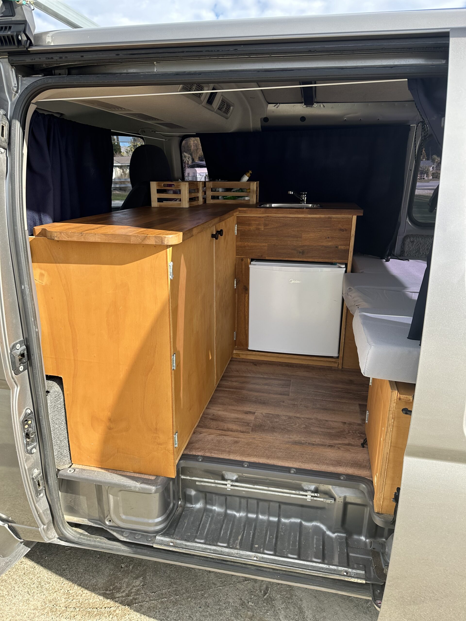 Nissan Caravan 2011