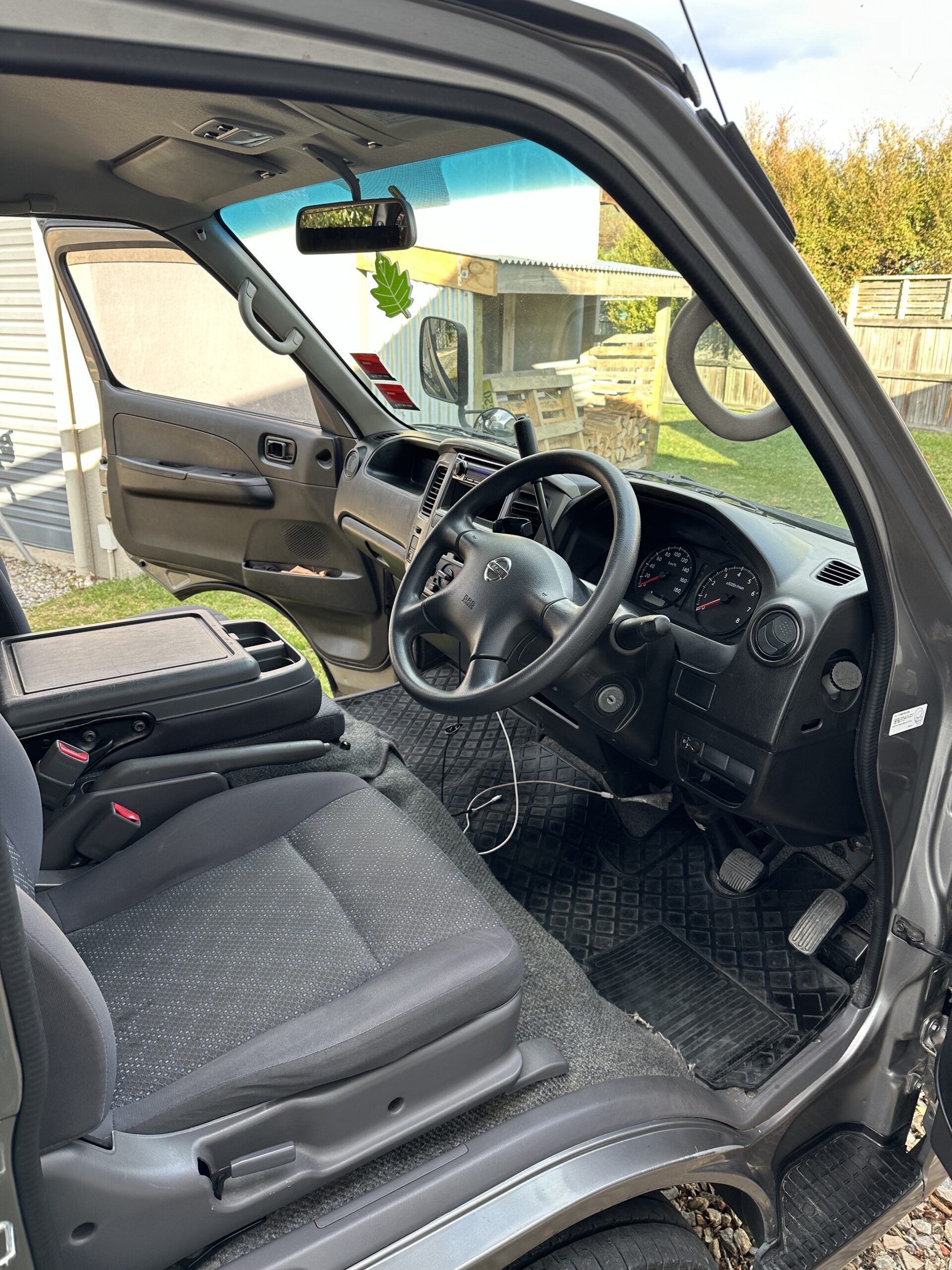 Nissan Caravan 2011