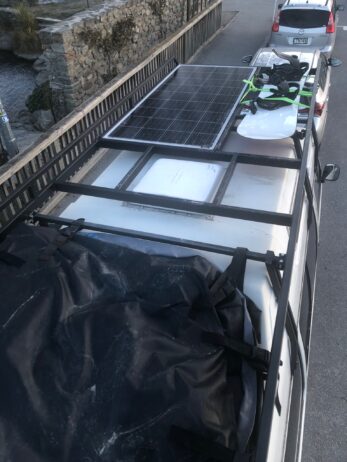Toyota Hiace 1994 | High Roof | Solar Panel | Roof Rack