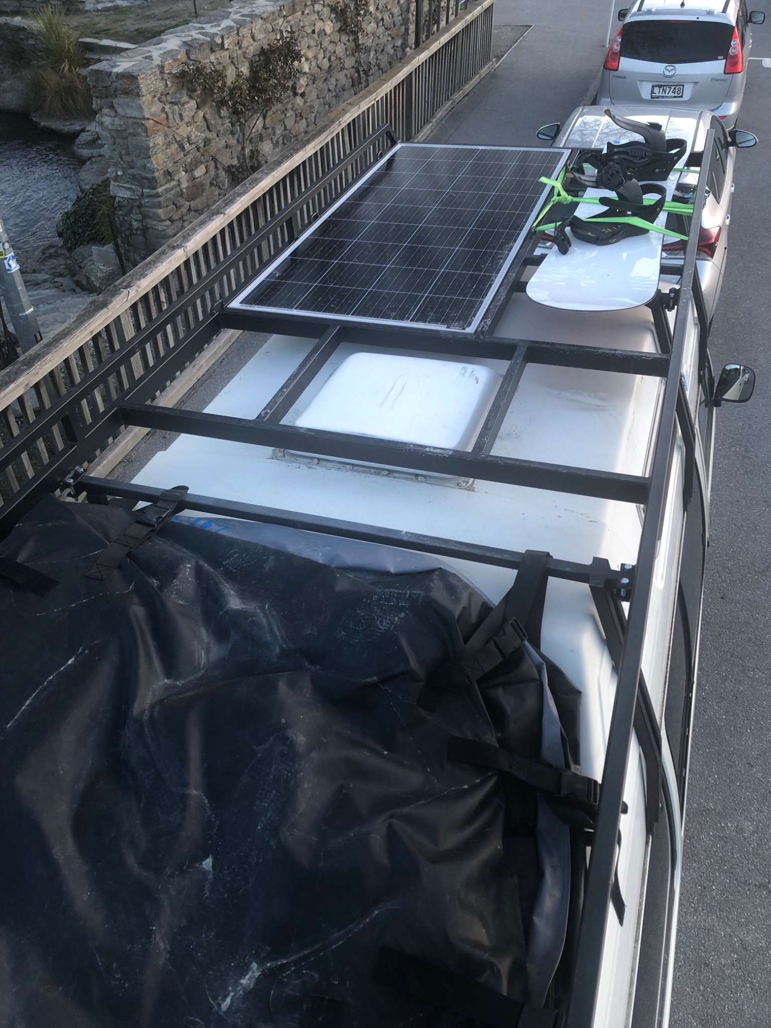 Toyota Hiace 1994 | High Roof | Solar Panel | Roof Rack