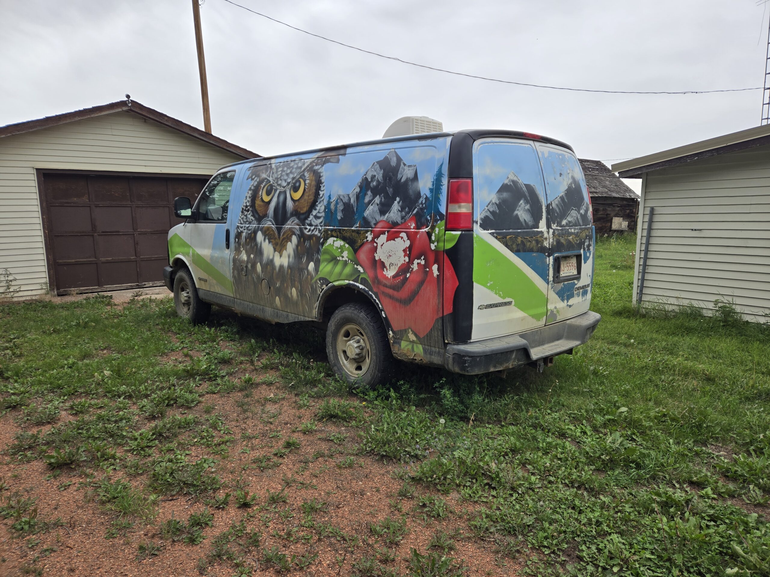 “Esmeralda”: 2005 Chevrolet Express 3500 converted campervan