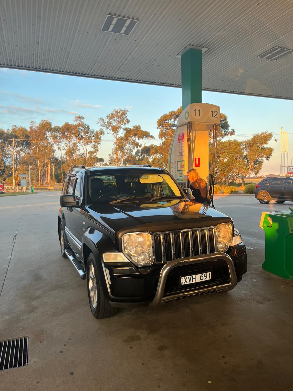 JEEP CHEROKEE 2010