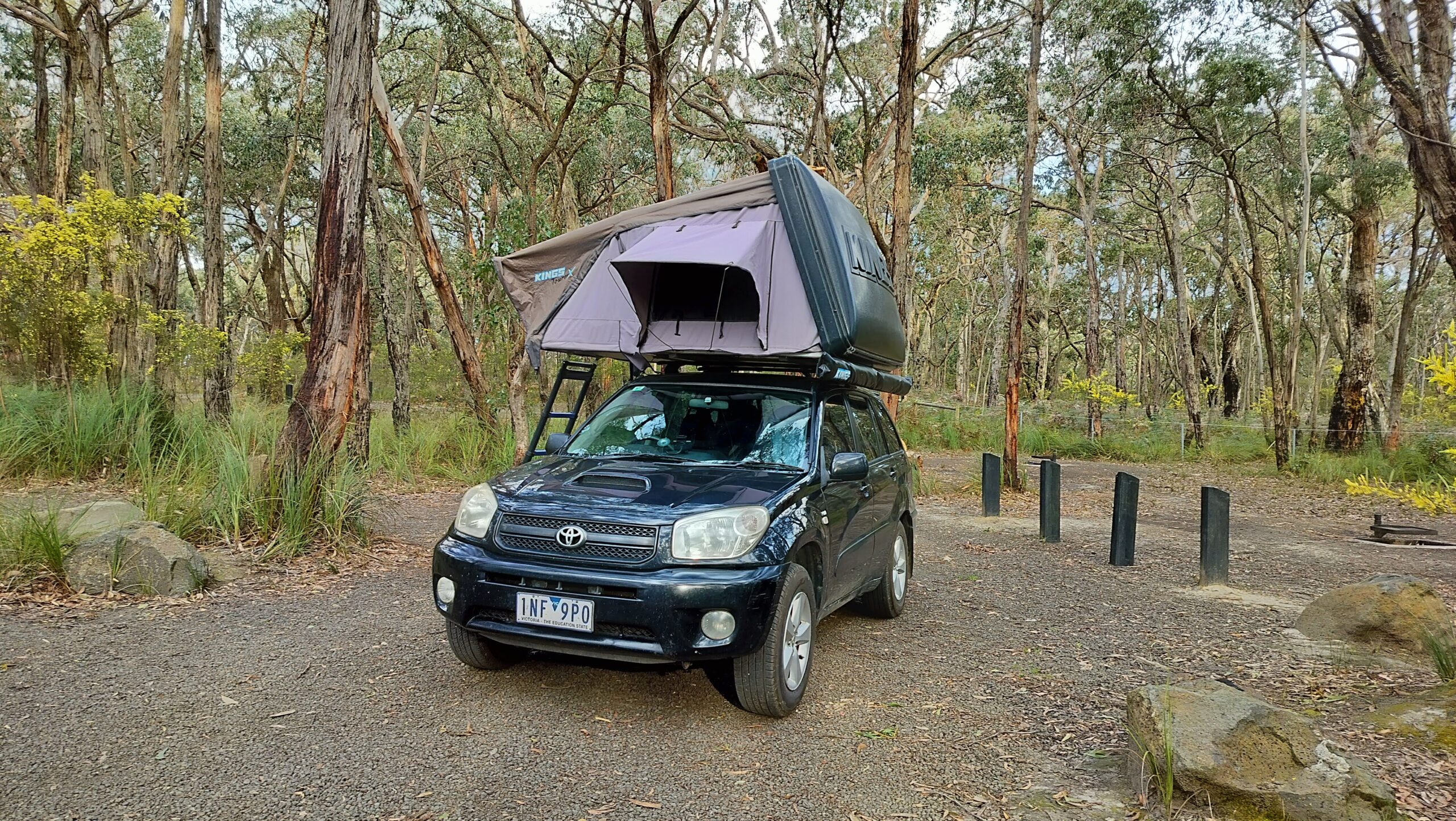 For sale!! All-equipped Toyota Rav4 (Black) 2005