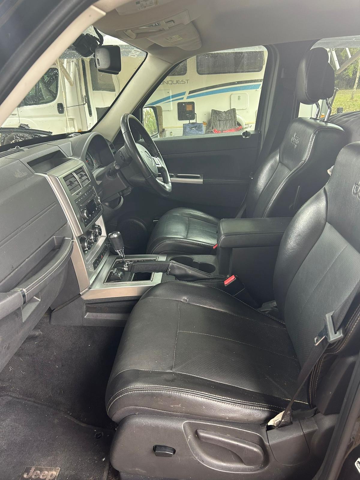 JEEP CHEROKEE 2010
