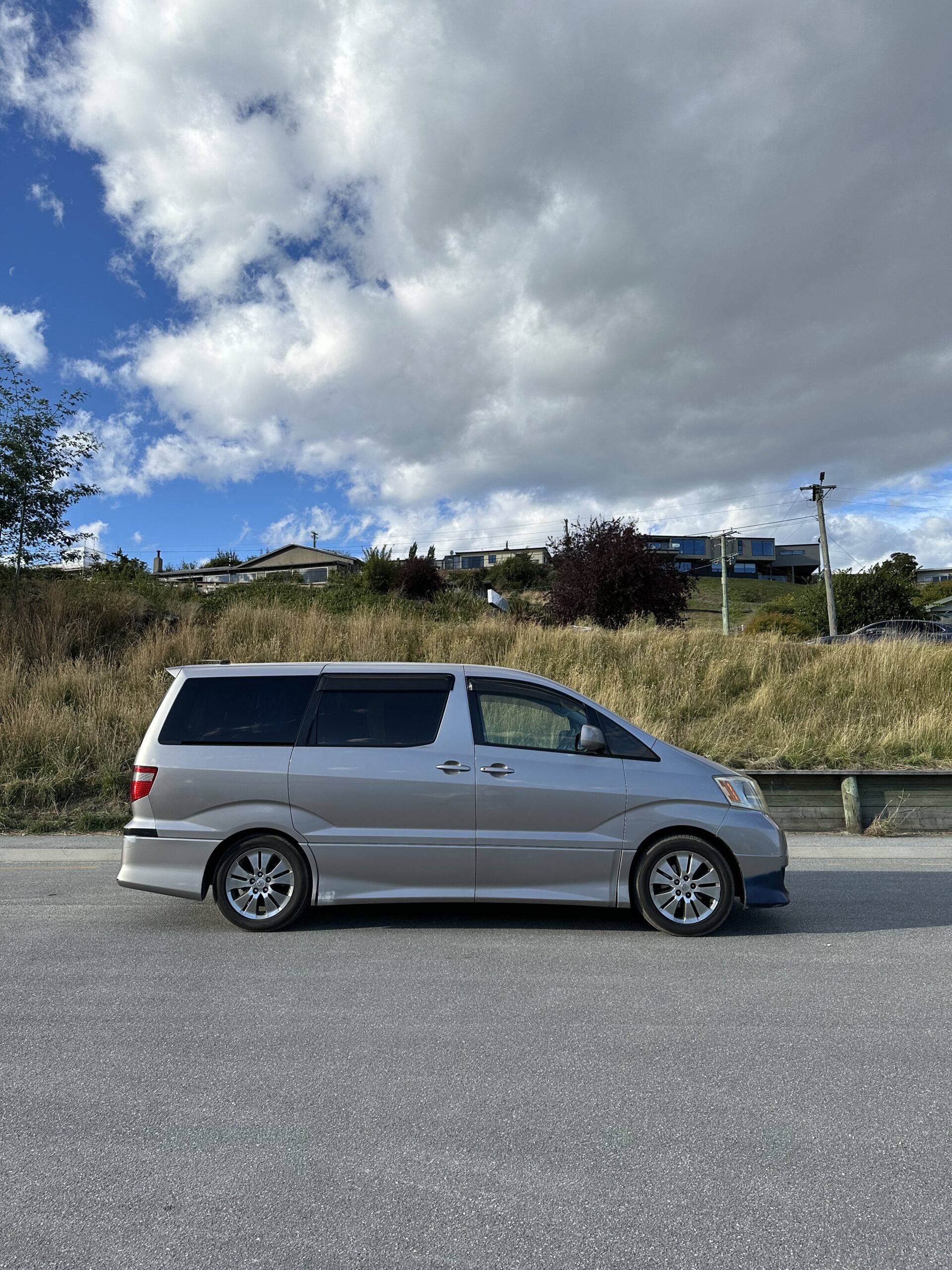 Toyota Alphard Campervan 2004