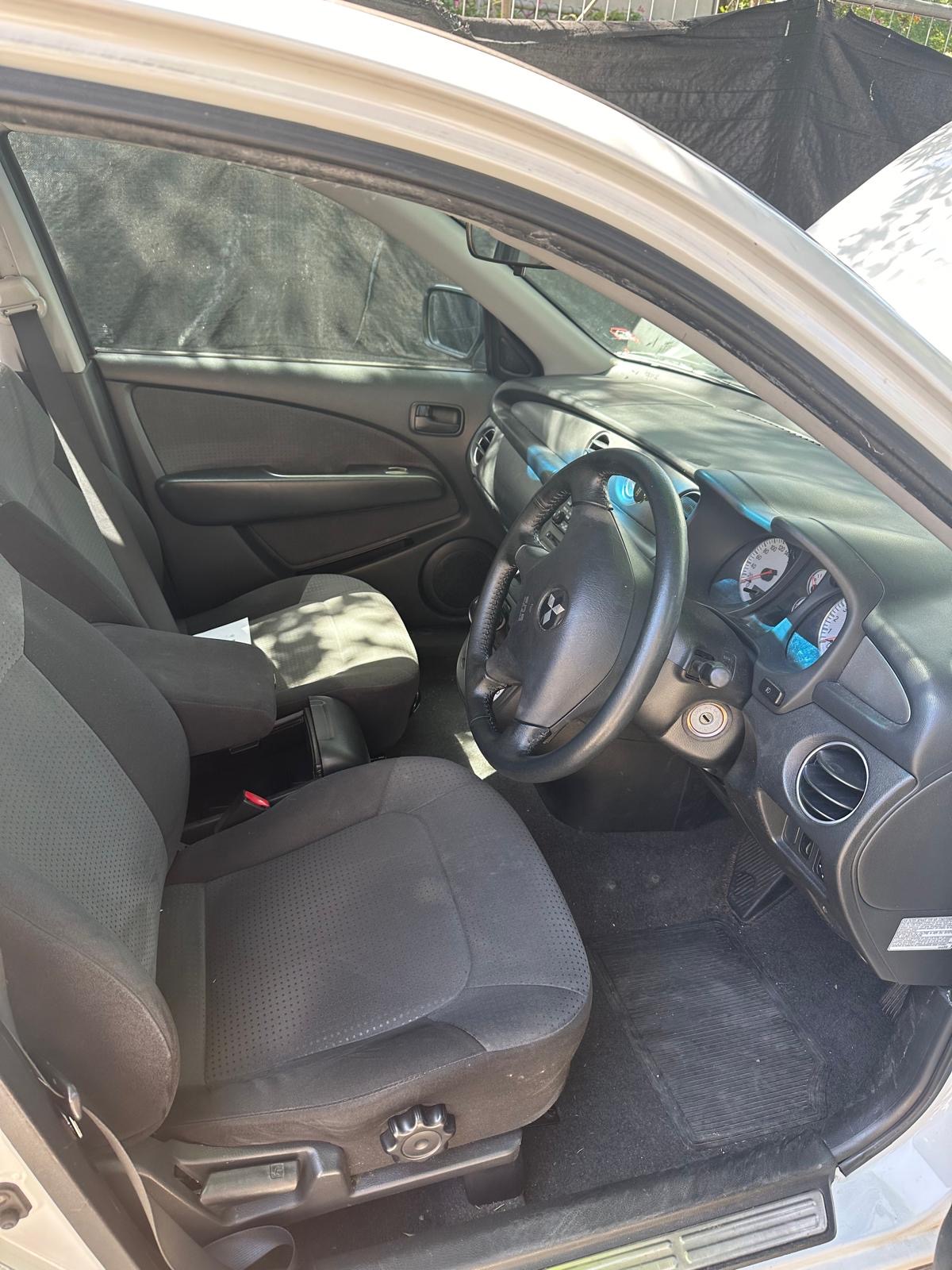 Mitsubishi Outlander SUV