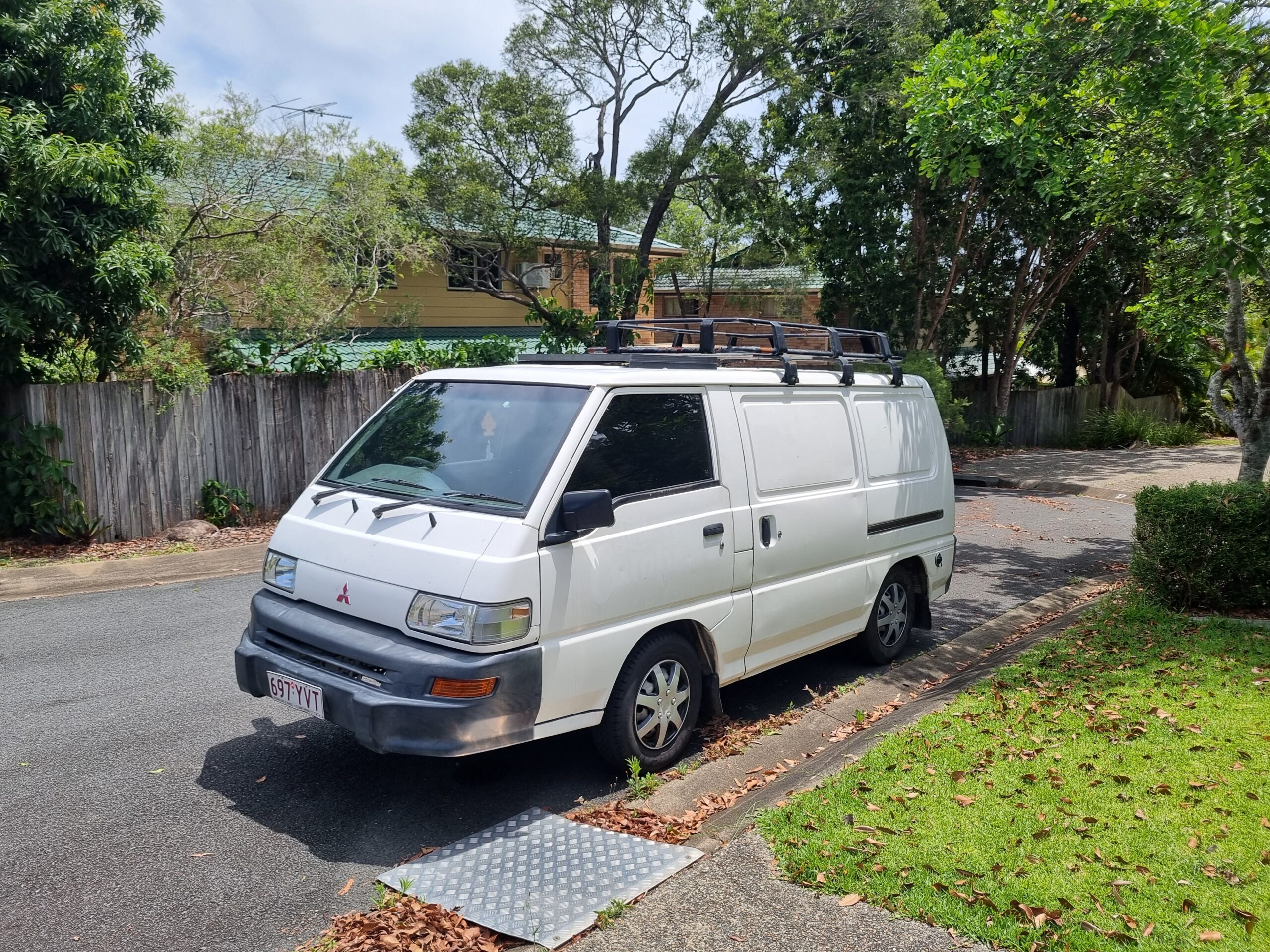 Mitsubishi express camper runs on petrol & LPG