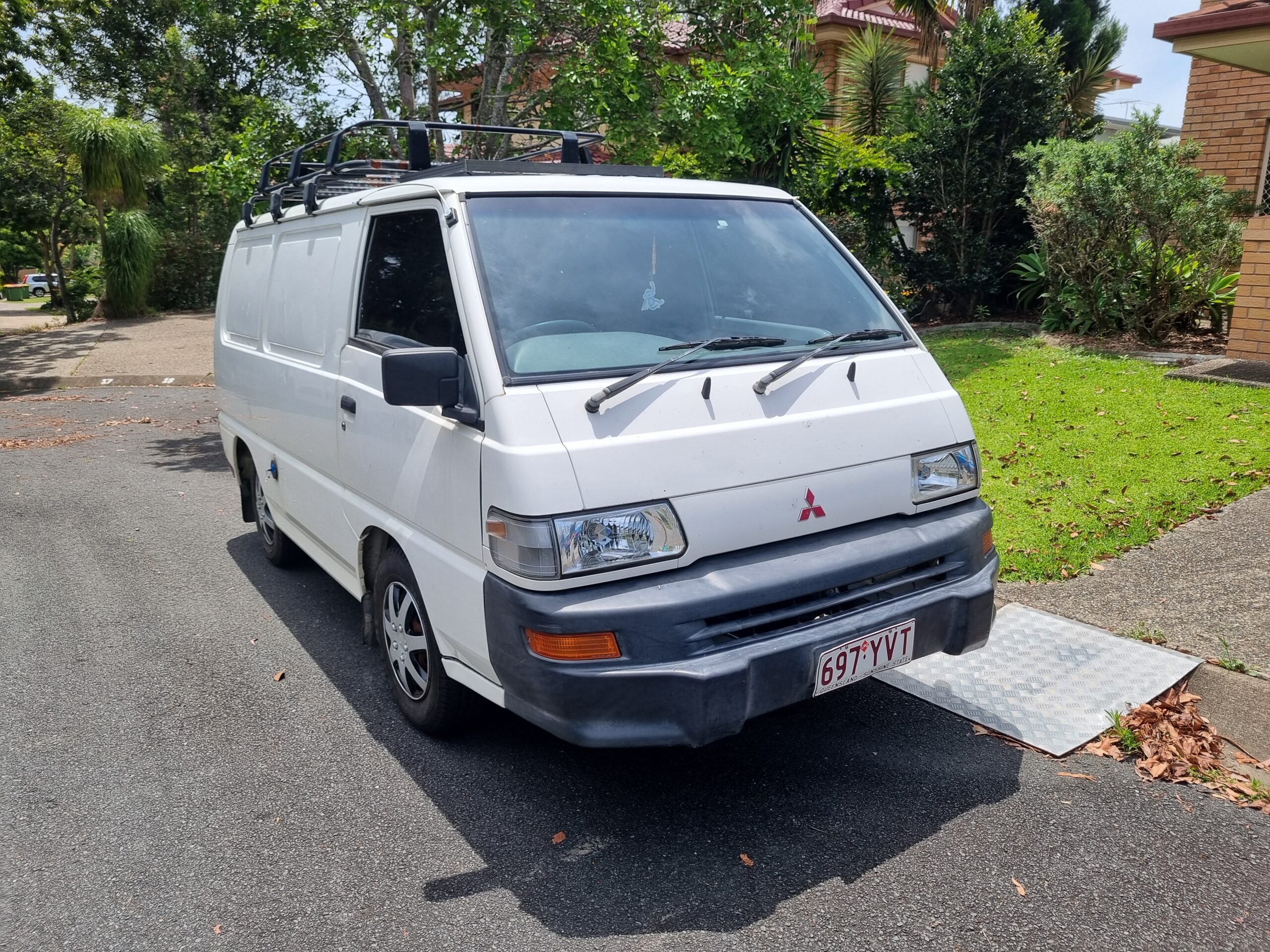 Mitsubishi express camper runs on petrol & LPG