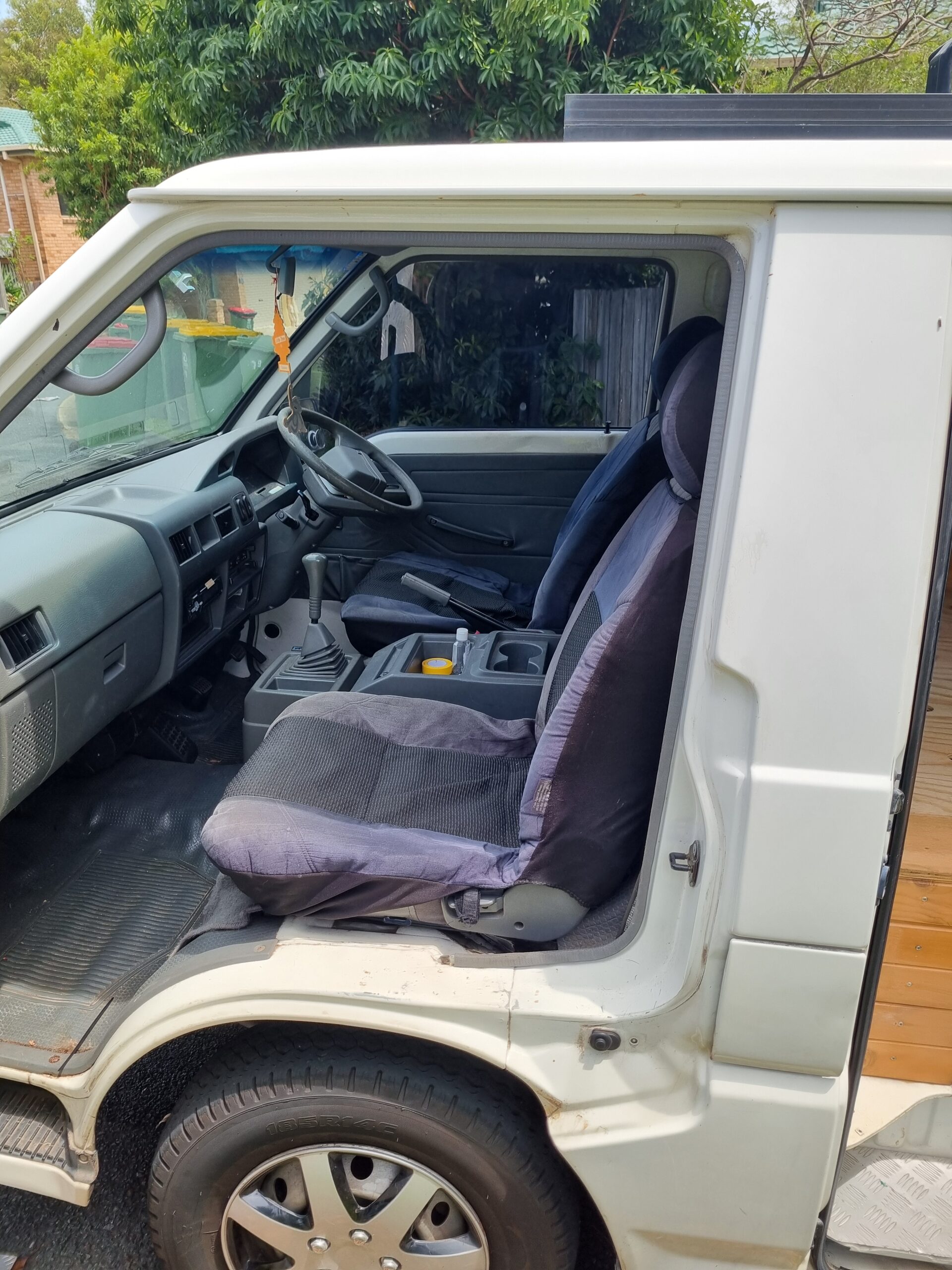 Mitsubishi express camper runs on petrol & LPG
