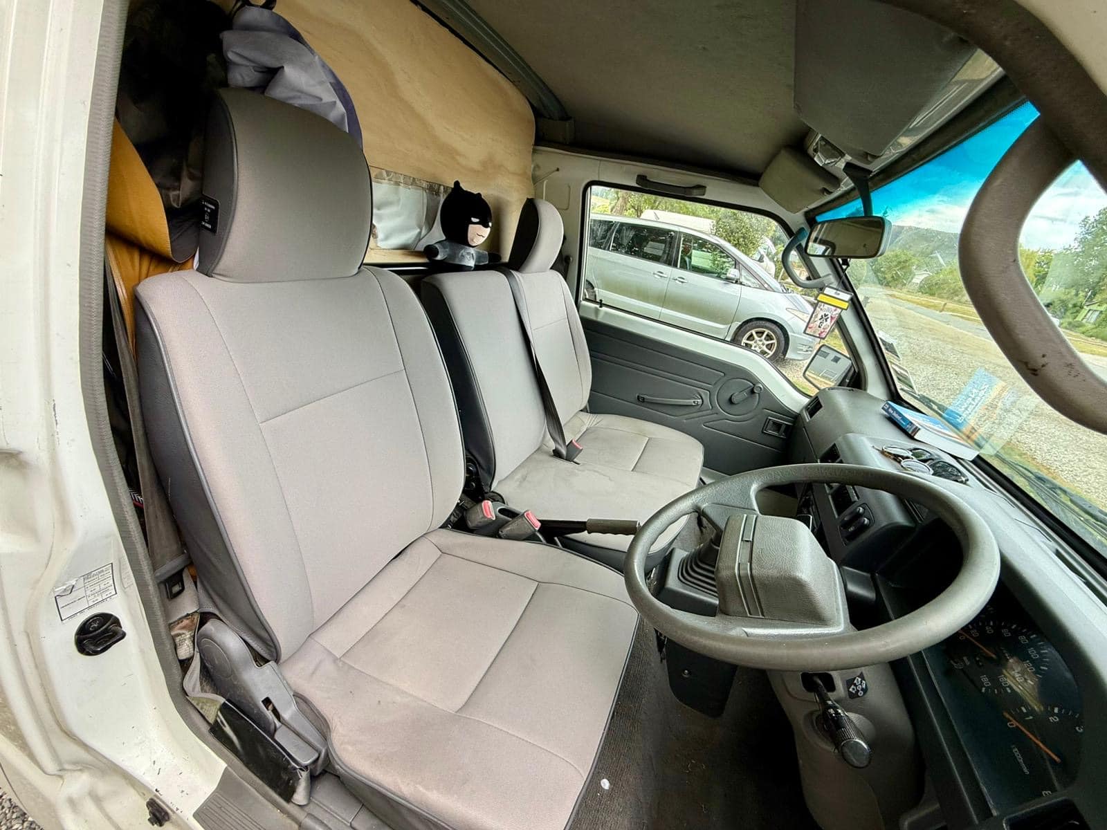 MITSUBISHI L300 LWB – 2014 – 132 000 KM – GREEN WARRANT