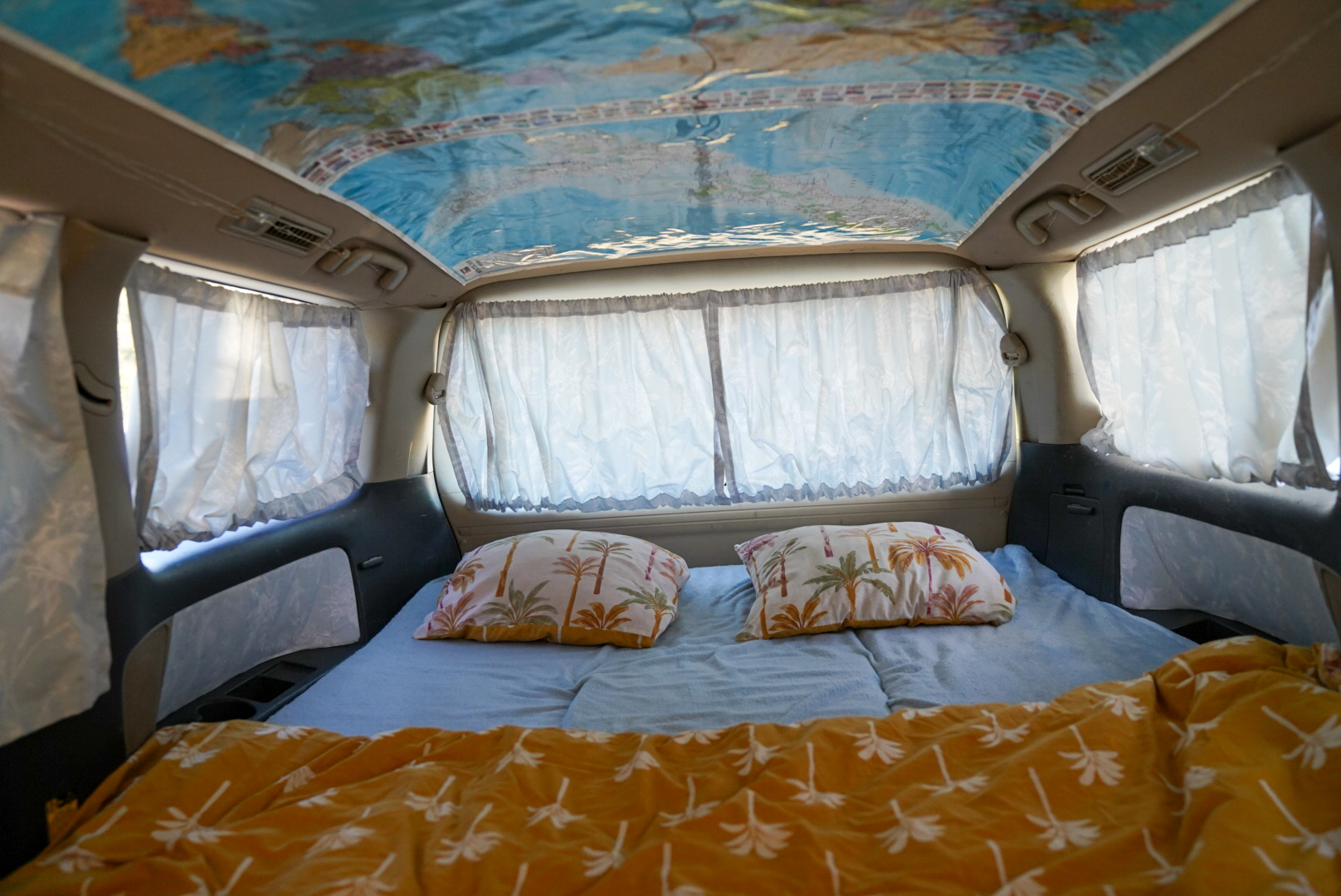 Toyota Alphard 2006 Green Self Contained