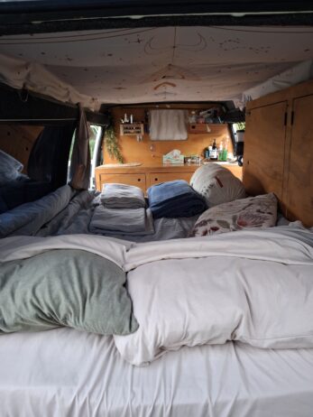 Mitsubishi L300 LWB mid roof 2000