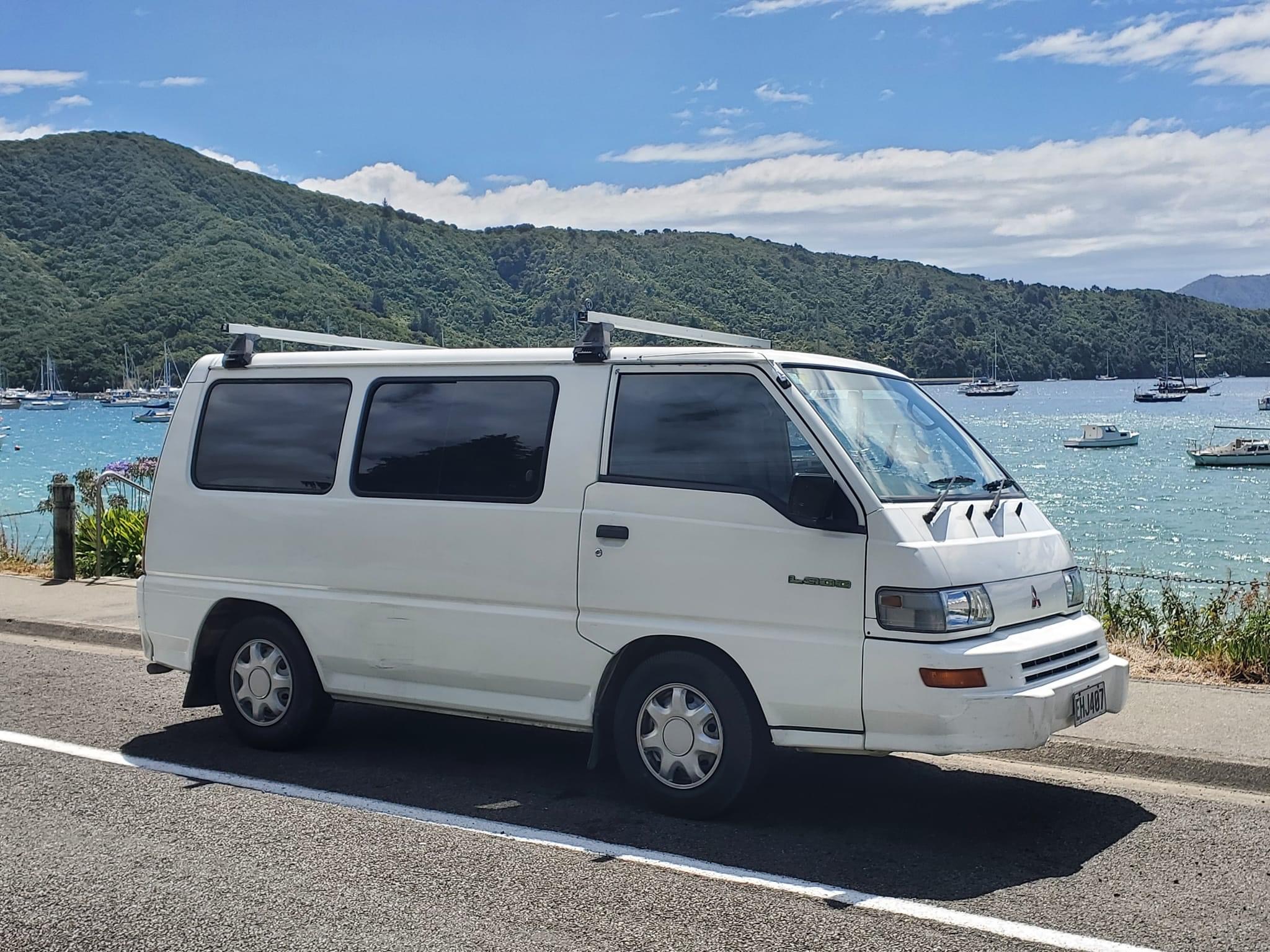 Mitsubishi L300 Green Warrant 186 xxx km