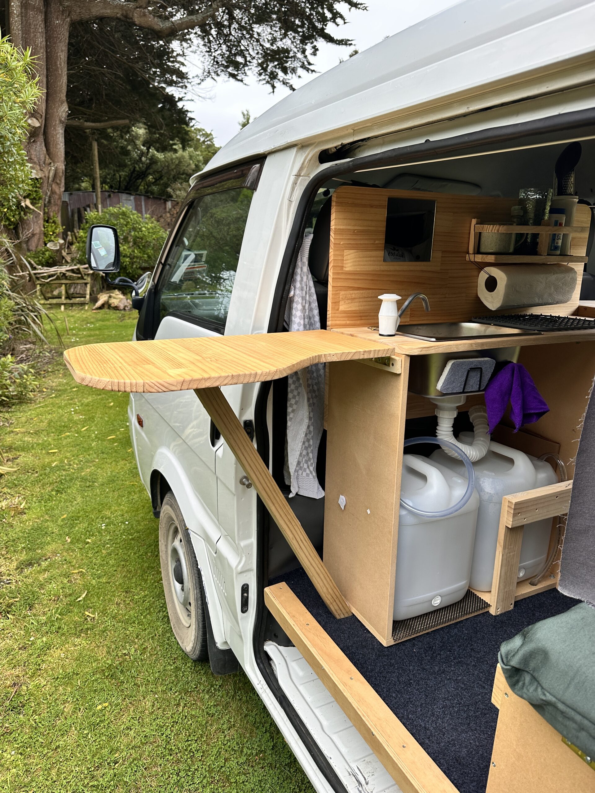 Nissan Vanette Campervan 2012 available in AKL, new Service, Ready to go with second battery