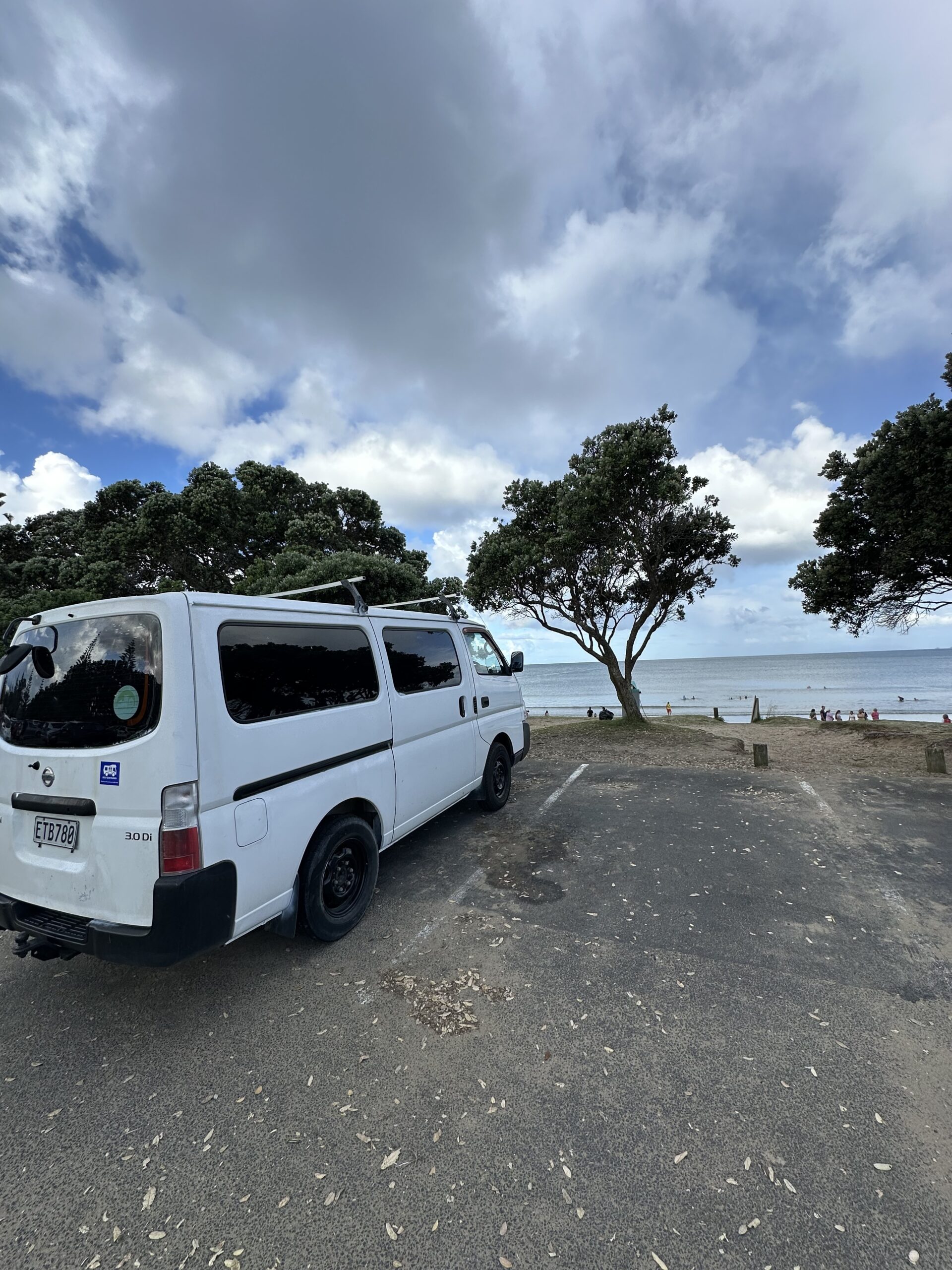 Nissan Caravan