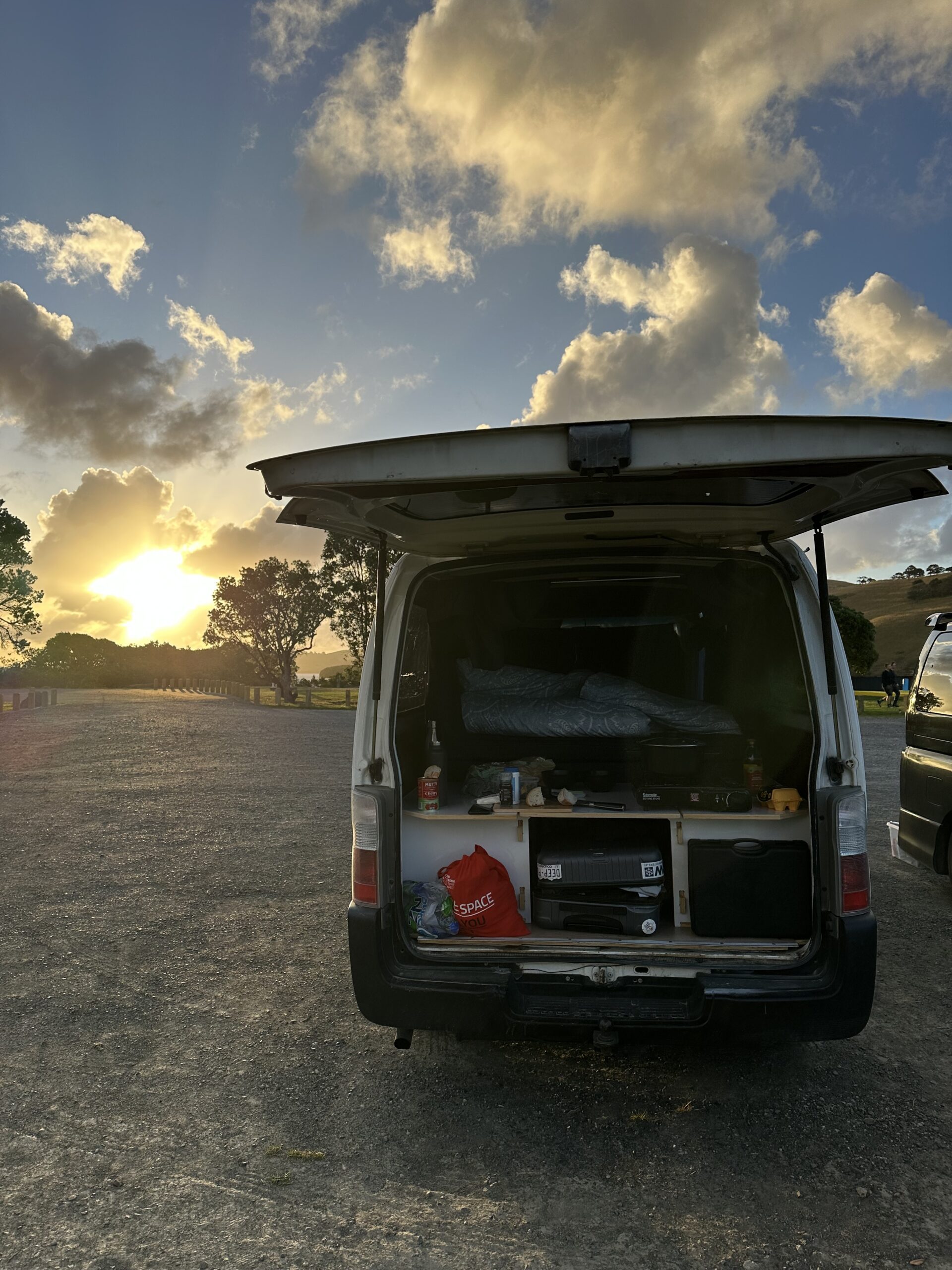 Nissan Caravan