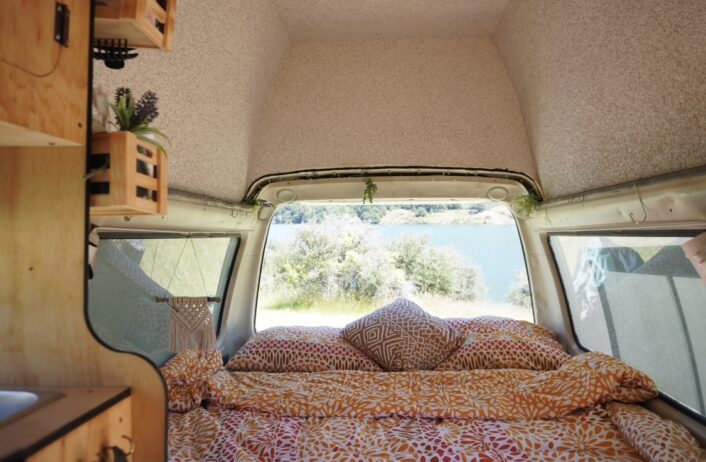 Mitsubishi L300 High Roof Green-Selfcontained Campervan