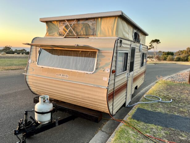 Jayco Pop Top caravan 1988 Original annex