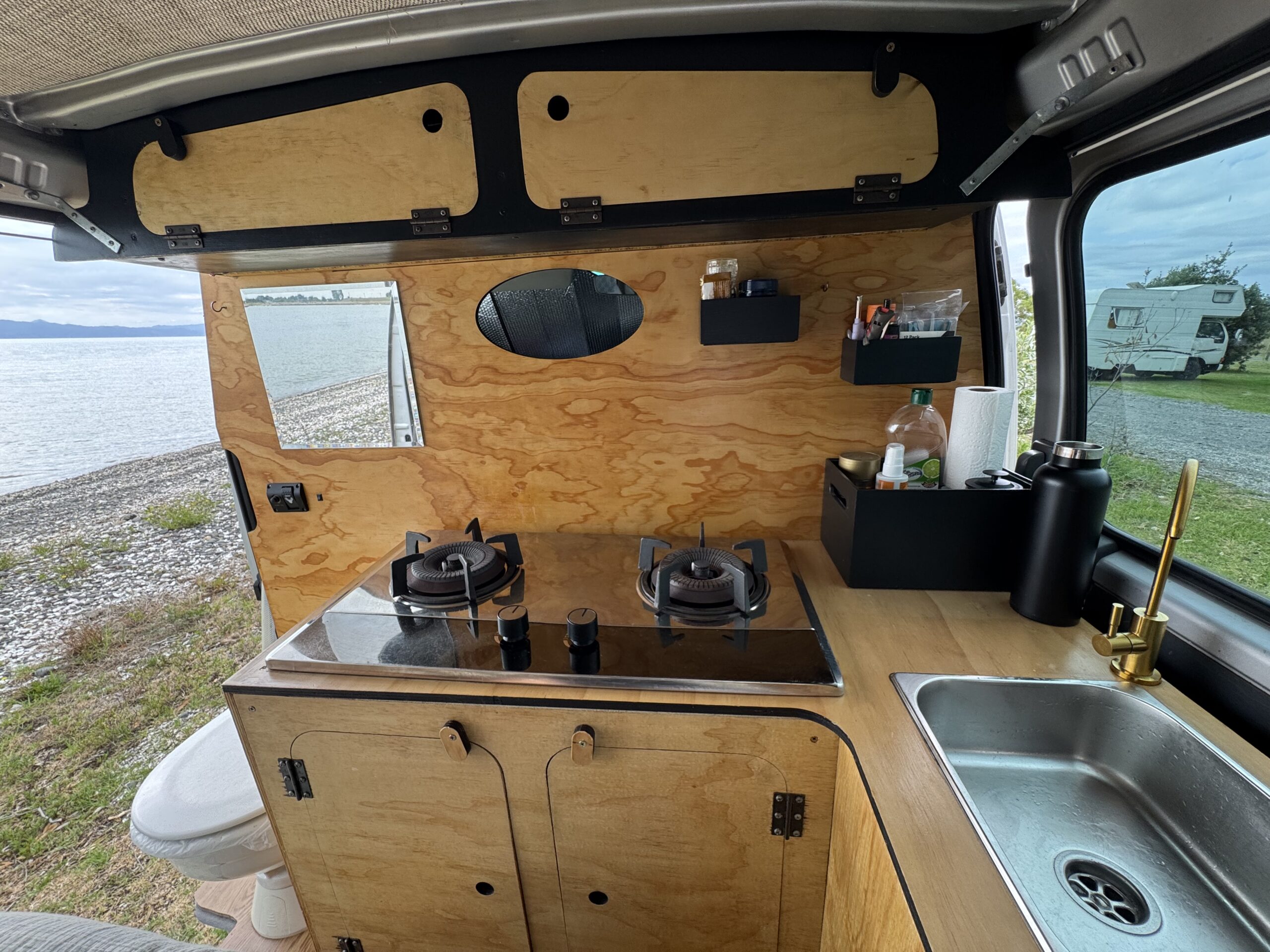 Nissan Caravan