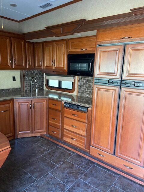 2013 Redwood RV Redwood M-36 FL
