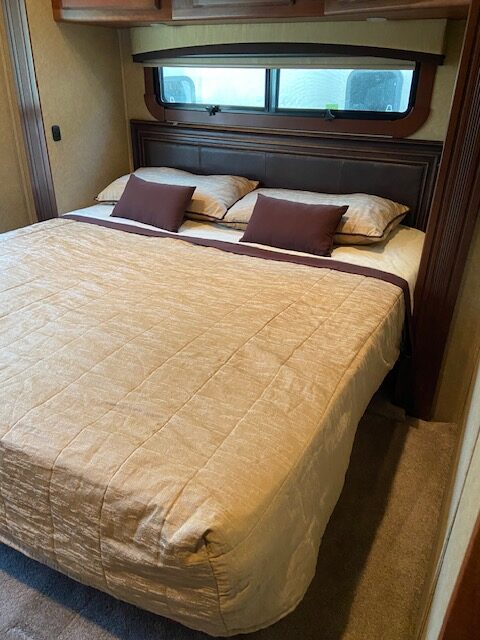2013 Redwood RV Redwood M-36 FL