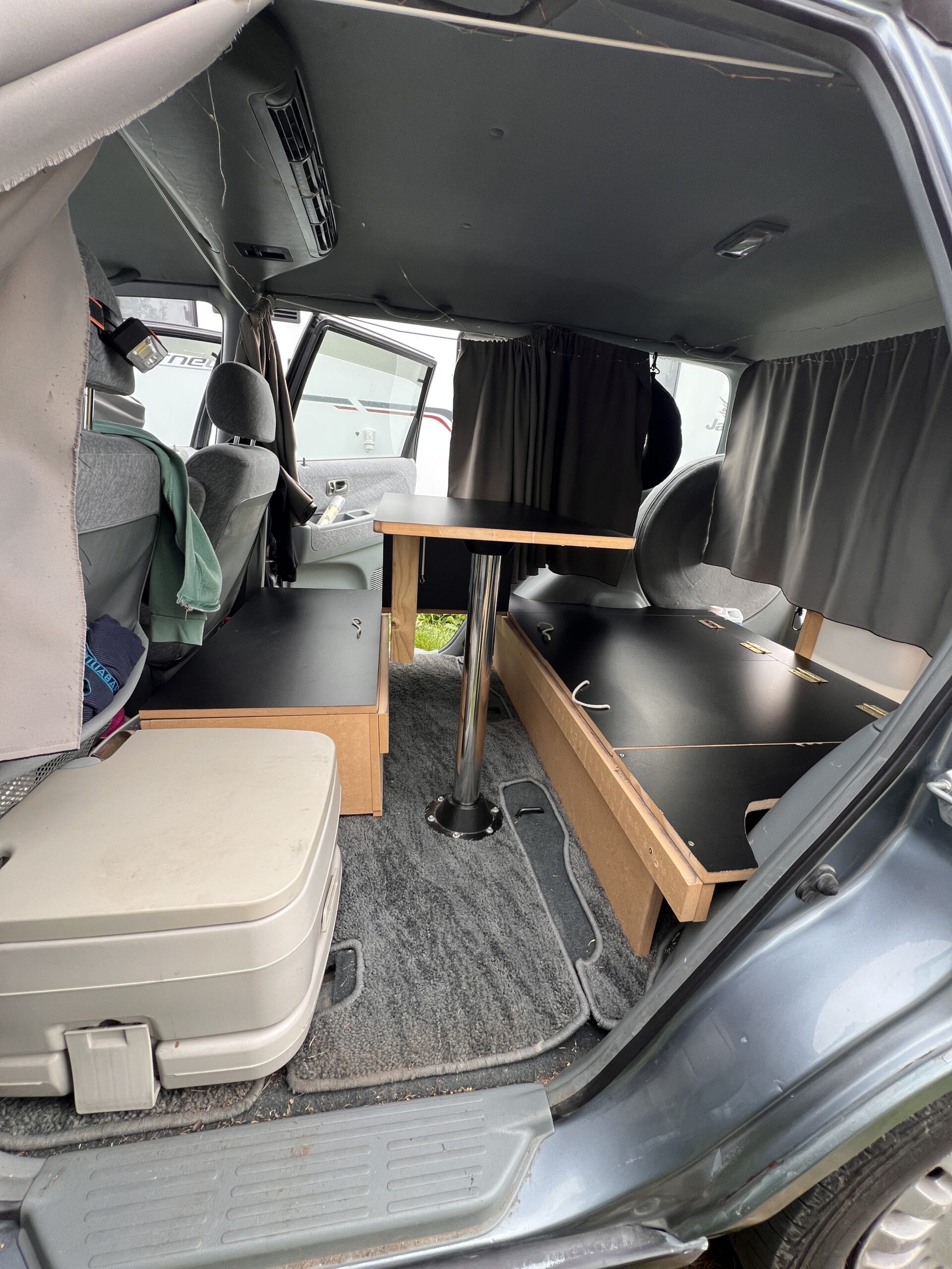 Selfcontained Honda Odyssey 1996
