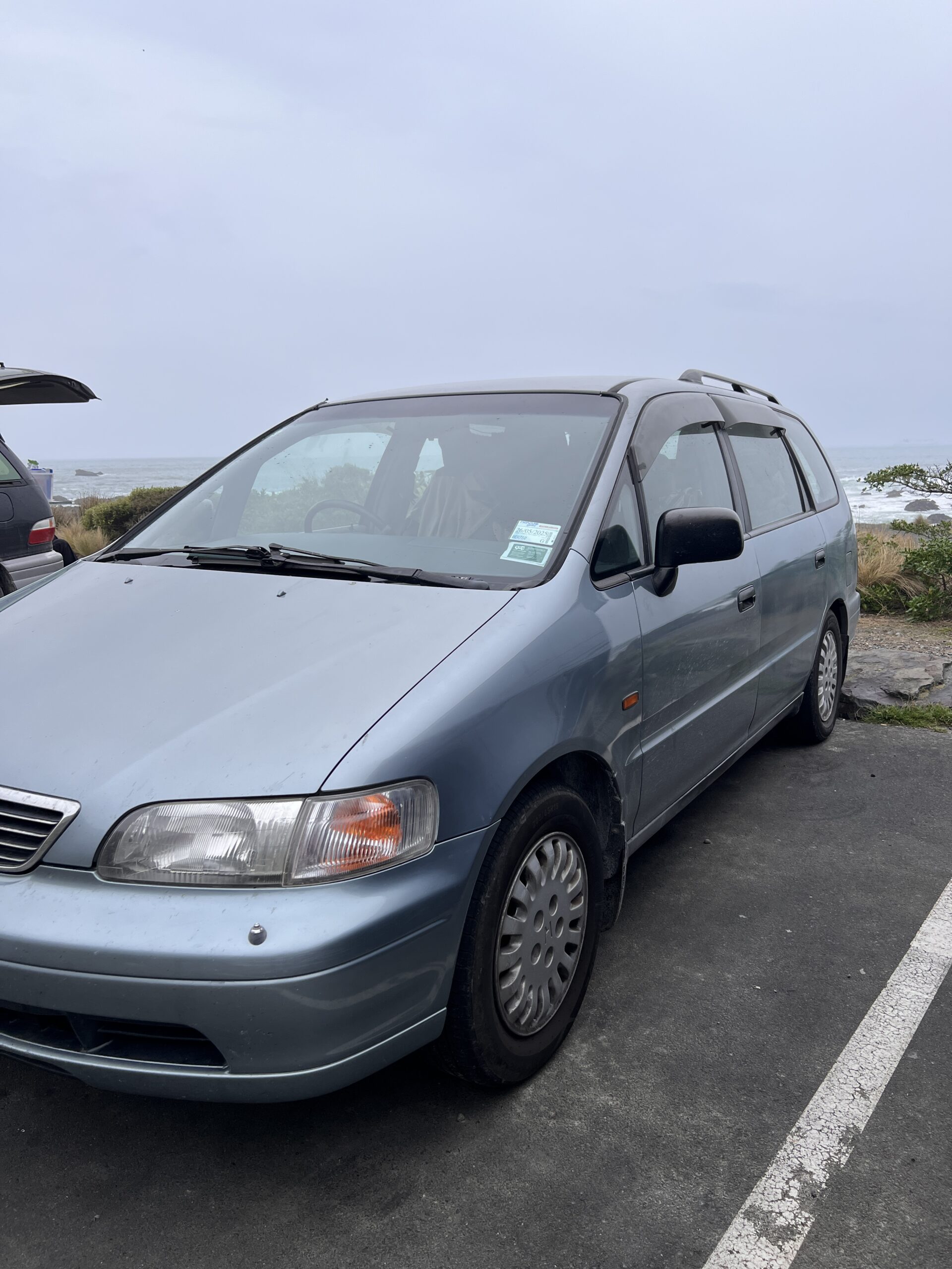 Selfcontained Honda Odyssey 1996