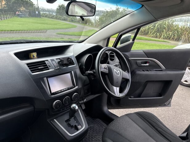 2012 Mazda Premacy – Green Self-Contained Campervan – North Island