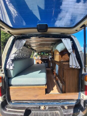 Toyota Hiace 1999 “Olive”