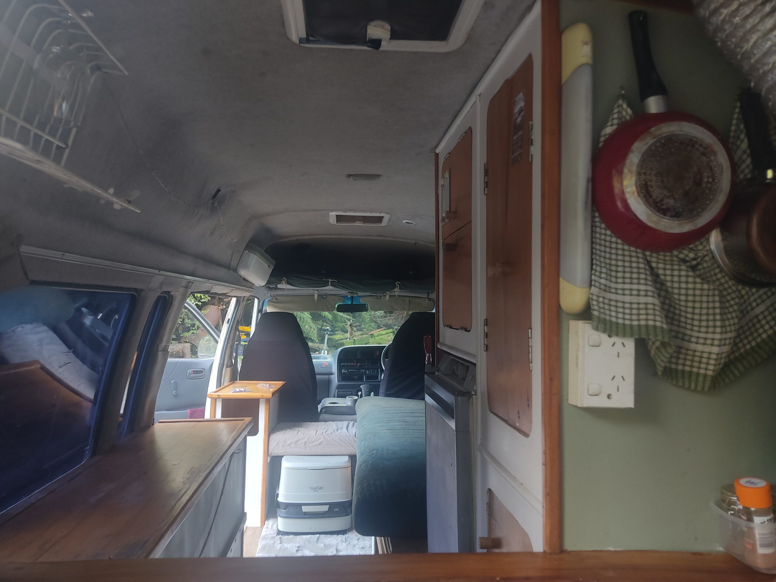 Toyota Hiace High Roof LWB – Ready for winter ❄️
