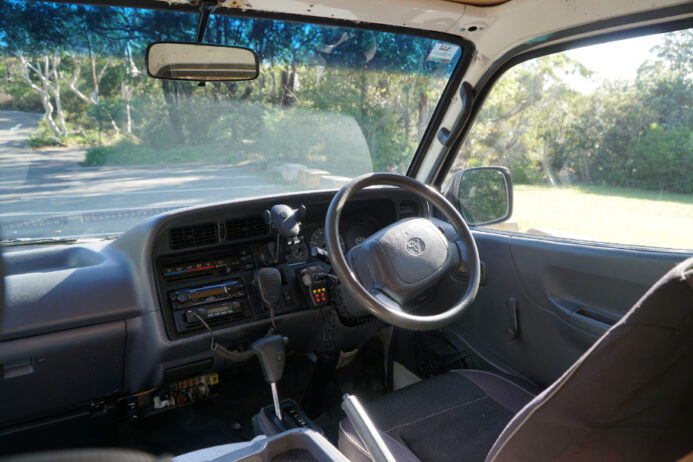 FULLY EQUIPPED AUTOMATIC 2002 TOYOTA HIACE